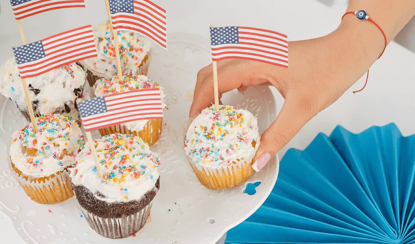 US independence day cupcakes in blue white red colors
